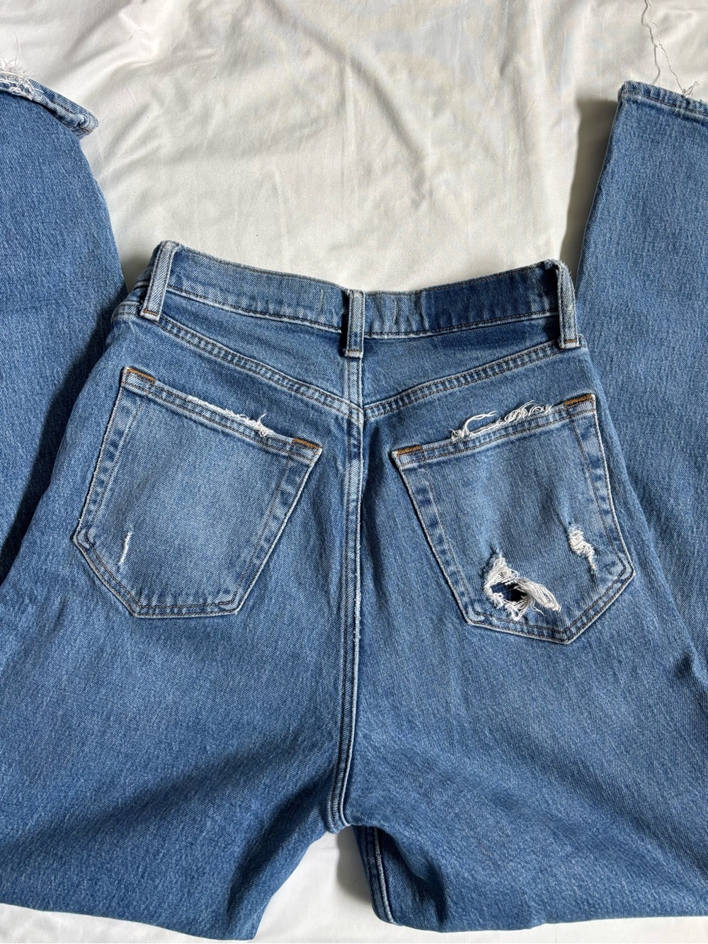 Abercrombie curvelove 90s straight High-Rise Distressed jeans